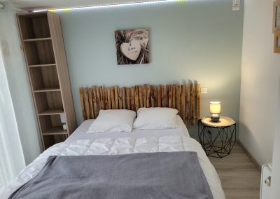 Une-autre-vue-de-la-chambre-au-rdc-du-gite-evasion-idyllique